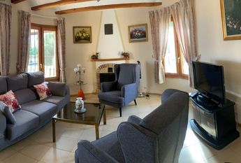 Villa for rent with 3 bedrooms and pool in Calpe for the winter season.