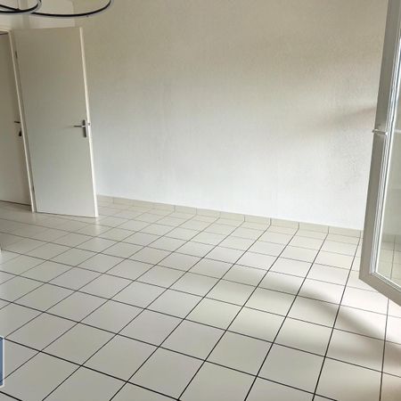 Location Appartement 2 pièces 55m² LISIEUX 14100 - Photo 3