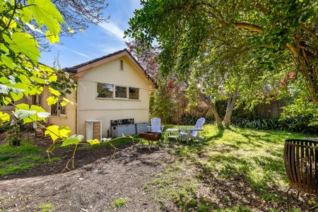 Elegant Character Home in the Frankston High School Zone - Photo 2