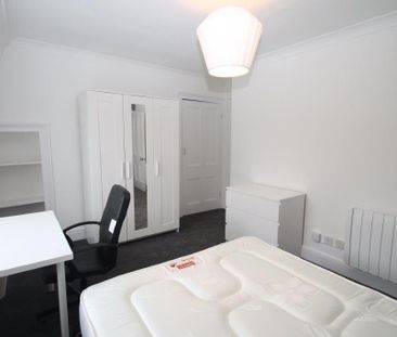 2 Bedroom | Flat 4, 18 Seaton Avenue, PL4 6QJ - Photo 3