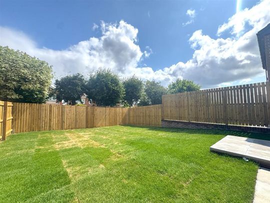3 bedroom terraced house to rent - Photo 1