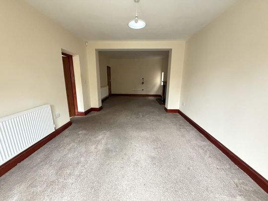 4 bedroom detached house to rent - Photo 1