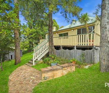 Charming 3-Bedroom Home with Studio in Hazelbrook - Photo 6