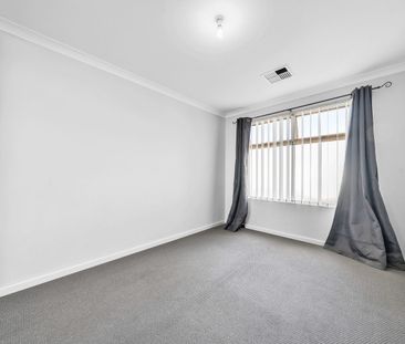 Modern Double-Storey Family Home in Prime Brabham Location - Photo 3
