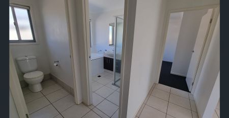 Spacious home close to Airlie Beach and Port of Airlie - Photo 3