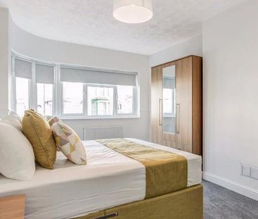 4 bedroom house to rent - Photo 1