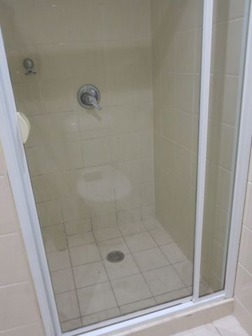 MODERN STUDIO IN TOP LOCATION WITH FREE GAS AND ELECTRICITY - Photo 2