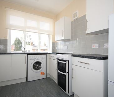 Old Woking, Woking - Photo 3