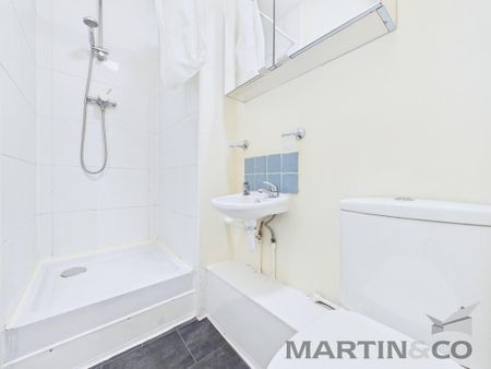 1 bedroom ground floor flat to rent - Photo 5