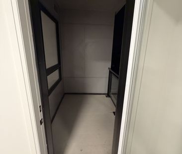 For Lease - 3250 Carding Mill Trail Unit# 415, Oakville, Ontario - Photo 1