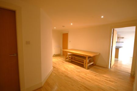 Maxwell Road, Sizeable 2 Bedroom Unfurnished Apartment, Pollokshields – Available 19/11/2025 - Photo 4