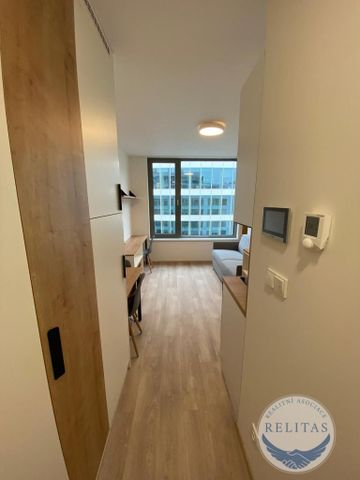 Pronájem bytu 1+kk 20 m2 - Фото 2
