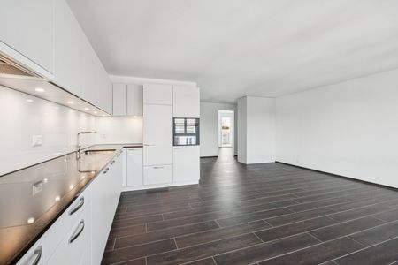 ERSTVERMIETUNG: 3.5-Zimmerwohnung an bester Lage in Zürich-Oerlikon - Photo 2