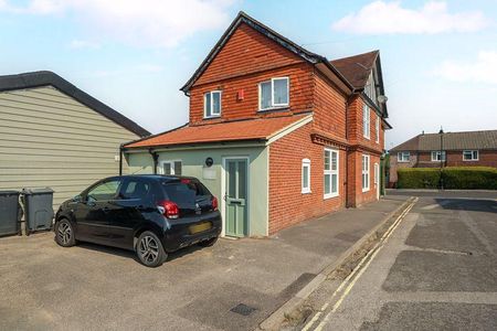 1 bedroom maisonette to rent - Photo 5