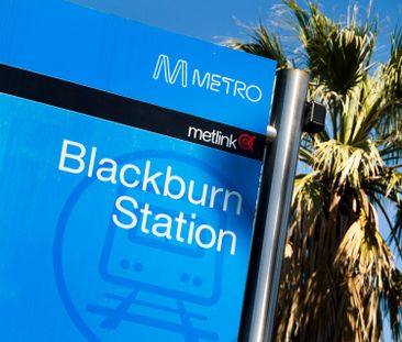 Single room in rooming house - Prime location! - Photo 2