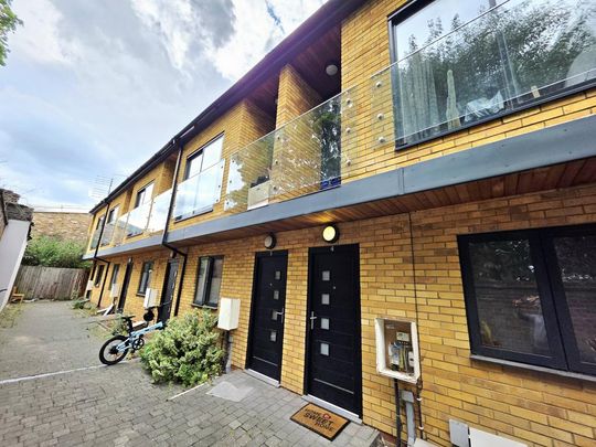 4 bedroom house to rent - Photo 1