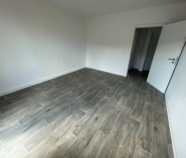 Erstbezug nach Sanierung - 3RWE mit Balkon und Dusche - Photo 3