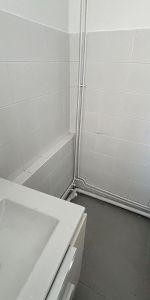 Location Appartement 2 pièces 43m² AGEN 47000 - Photo 4