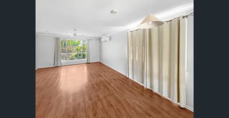 4-bedroom Family Home in Sought After Royal Sands - Photo 3