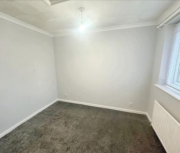 2 bedroom semi-detached house to rent - Photo 3