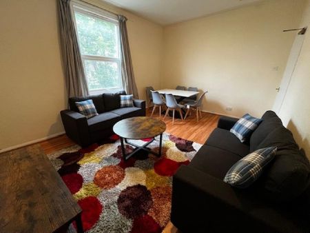 6 bedroom house to rent - Photo 5