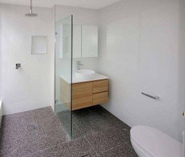 Conveniently Located - Photo 6