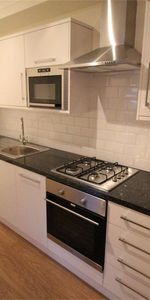 Lodge Close, HA8 7RL, Edgware - Photo 3