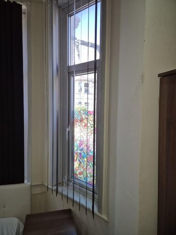 Studio Flat, Balmoral Road, NW2 - Photo 5