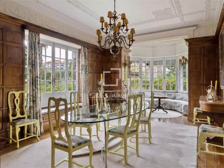 Aristocratic Villa with French Charm for Rent in San Sebastián - Foto 4