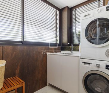 Exclusive ground floor apartment with 4 bedrooms, large garden and ... - Photo 5