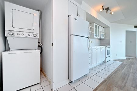 For Lease - 600 Fleet Street Unit# 2304, Toronto, Ontario - Photo 3