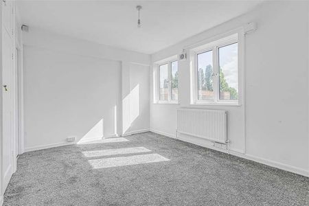 Kimber Road, London, SW18 - Photo 3
