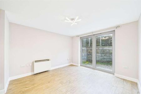 Kelvin Gate, Bracknell, Berkshire, RG12 - Photo 5