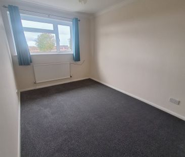 Redwood Road, Yeovil - Photo 3