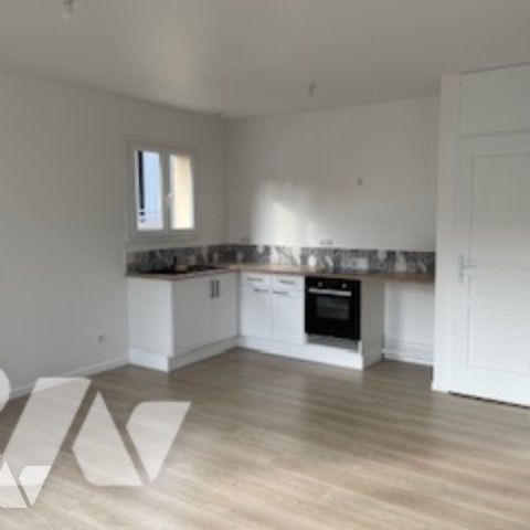GOURNAY EN BRAY, 17 rue du Plessis, appartement en duplex au premier et deuxième étag. - Photo 1