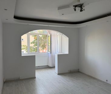 Apartament renovat 2 camere Mioritei - Photo 2