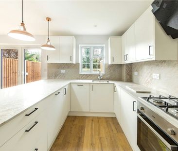 Chesterton Avenue, Harpenden, Hertfordshire, AL5 5SU - Photo 5
