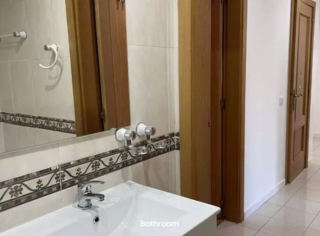 Rua General Themudo Barata, Lisbon, Lisbon 1170-259 - Photo 5