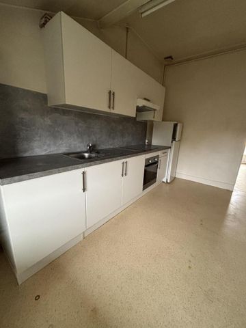 Location Appartement 1 pièce 27m² CLERMONT FERRAND 63000 - Photo 2