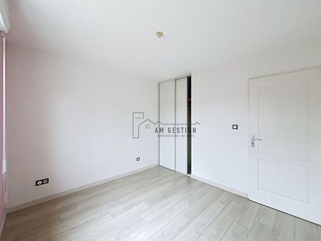 Location Maison 5 pièces 115m² - Photo 3
