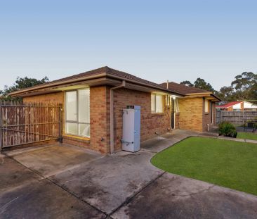 Comfort, Style & Convenience in a Great Werribee Location - Photo 4