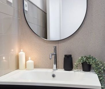 Carrer de lEscorial, Barcelona, Catalonia 08024 - Photo 6