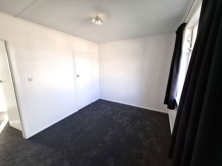 2/3 Rimutaka Street, Trentham - Photo 3