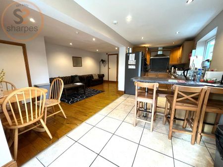 1 bedroom in a house share to rent - Photo 5