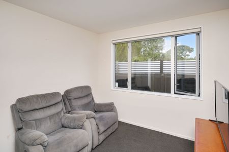 Haven in Woolston - Photo 5