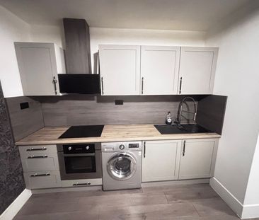 1 Bed Flat, Biscot Road, LU3 - Photo 2