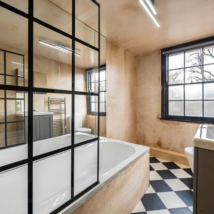 3 bedroom maisonette to rent - Photo 1