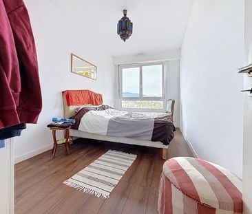 Appartement spacieux et lumineux avec 2 balcons - Photo 4