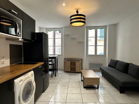 Location Appartement 2 pièces 33m² TOULON 83000 - Photo 3