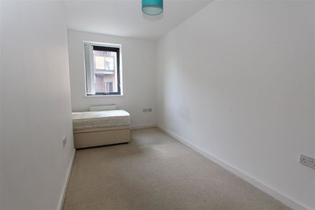 Waterloo Apartments, Leeds City Centre, LS10 1JA - Photo 5